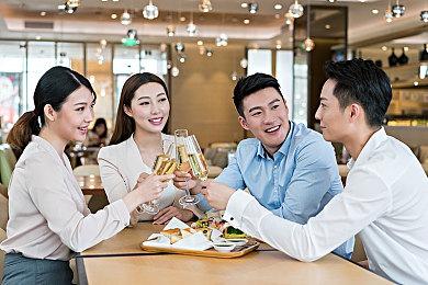 鬼压床体验游戏《在睡梦中》现已登录Steam商店页面